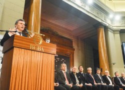 Macri en atril