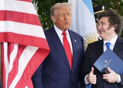 Donald Trump junto a Javier Milei